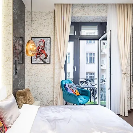 Super - Balcony - Luxy Апартаменты Будапешт