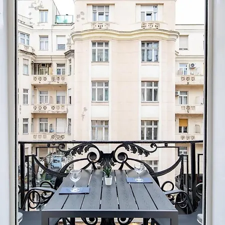 Super - Balcony - Luxy Будапешт